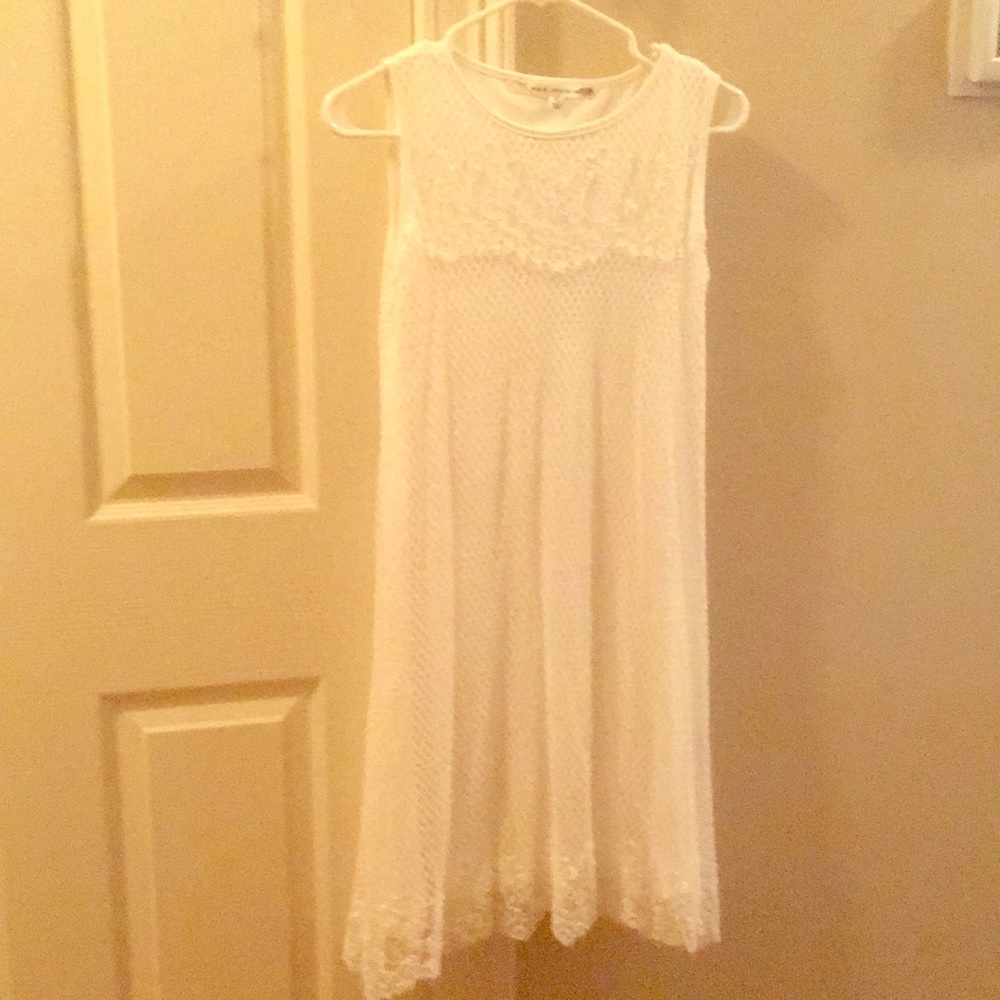 White lace dress